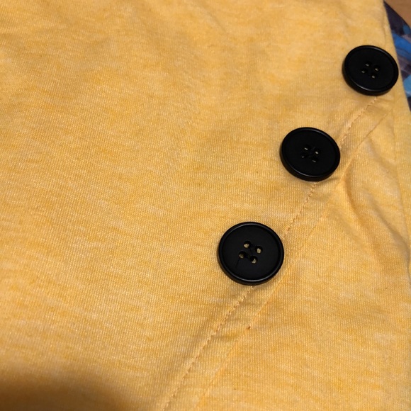 Yellow tunic with daisy - Picture 4 of 5